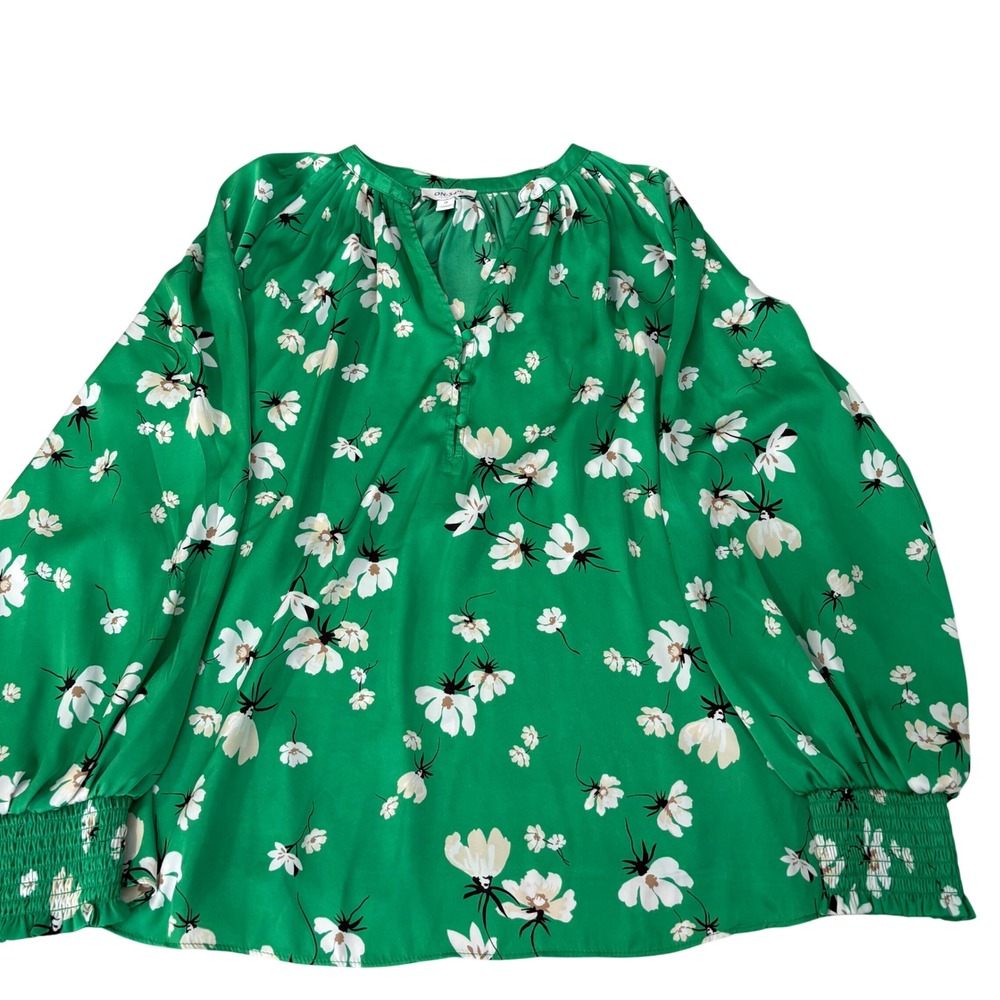On 34th Green Floral Balloon Sleeve Smocked Cuff Blouse Plus Size 1X‎ Office